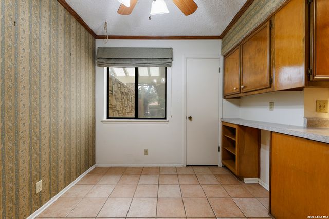 4322 Center Oak Woods, San Antonio, TX 78249