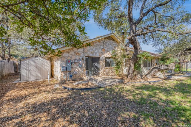 4322 Center Oak Woods, San Antonio, TX 78249