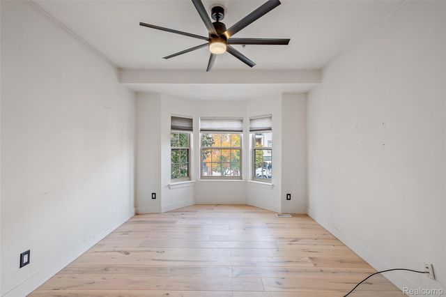 3227 Camden Drive, Troy, MI 48084