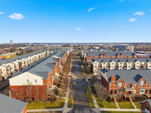 3227 Camden Drive, Troy, MI 48084