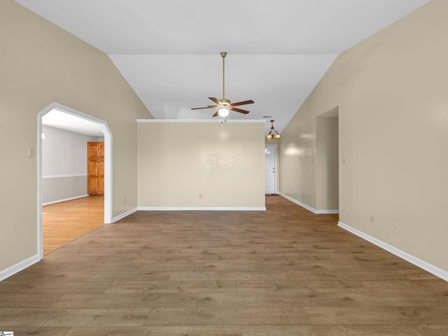 591 Grand Canyon Road, Inman, SC 29349