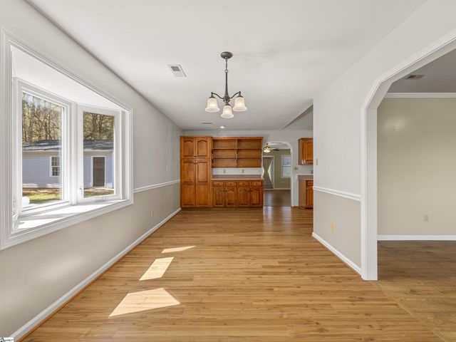 591 Grand Canyon Road, Inman, SC 29349