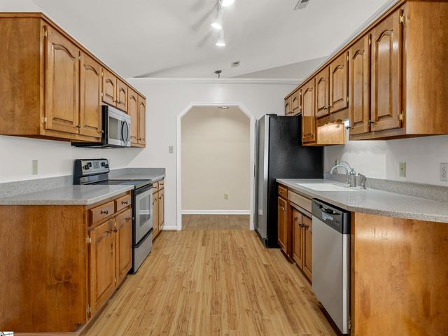 591 Grand Canyon Road, Inman, SC 29349