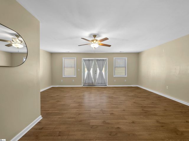 591 Grand Canyon Road, Inman, SC 29349