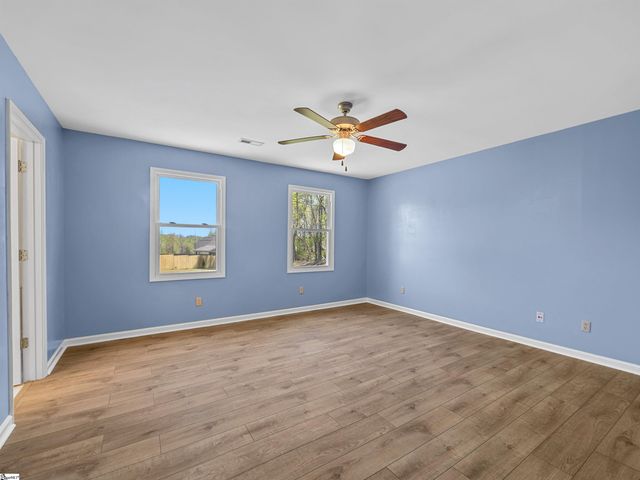 591 Grand Canyon Road, Inman, SC 29349