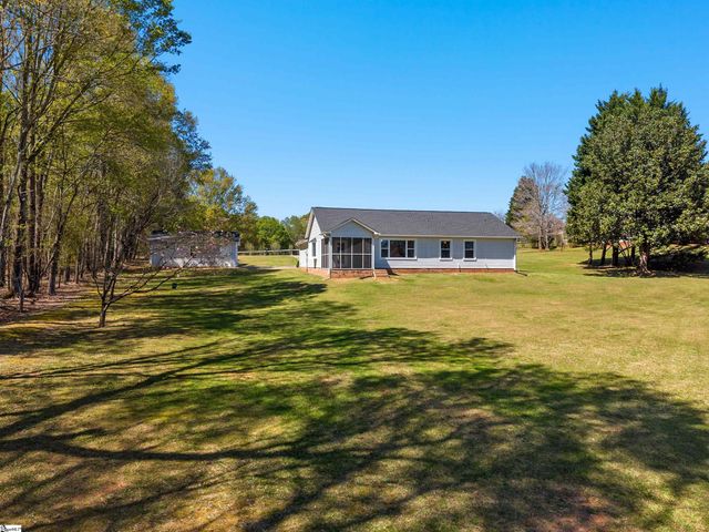 591 Grand Canyon Road, Inman, SC 29349