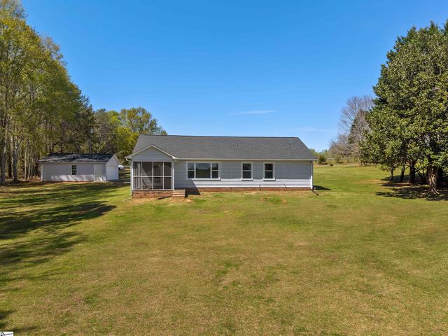 591 Grand Canyon Road, Inman, SC 29349