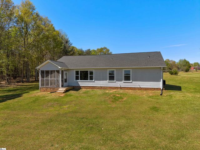 591 Grand Canyon Road, Inman, SC 29349