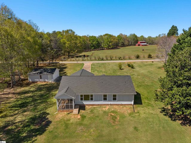 591 Grand Canyon Road, Inman, SC 29349