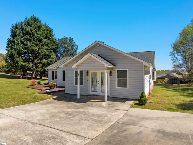 591 Grand Canyon Road, Inman, SC 29349
