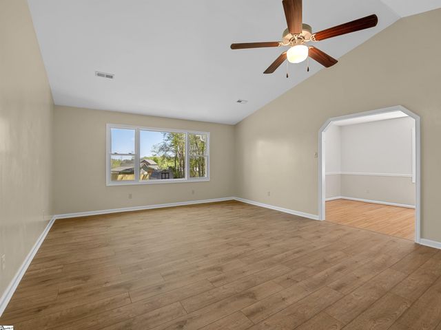 591 Grand Canyon Road, Inman, SC 29349