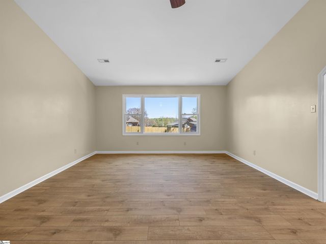 591 Grand Canyon Road, Inman, SC 29349