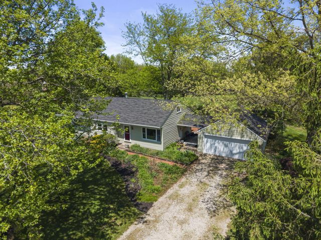 18239 Hopewell Road, Mount Vernon, OH 43050