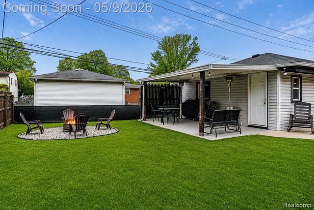 529 John Rolfe Drive, Monroe, MI 48162