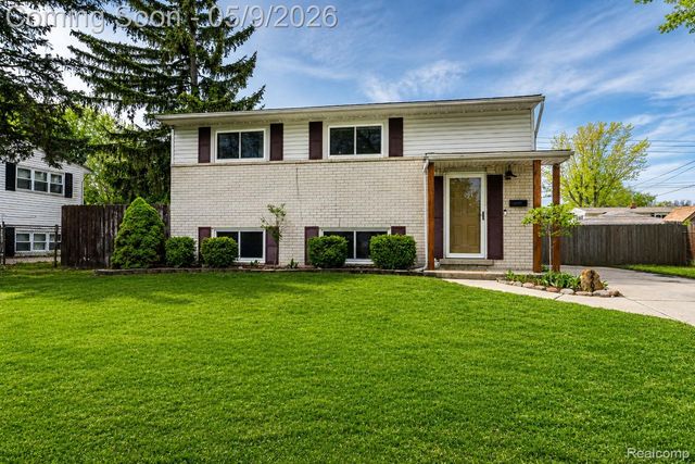 529 John Rolfe Drive, Monroe, MI 48162