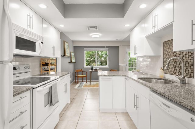 8914 Sparkling Creek DR, Austin, TX 78729