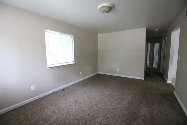 1540 Outer Lane Drive, Ypsilanti, MI 48198