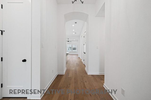 125 Three Oaks LN, Georgetown, TX 78628