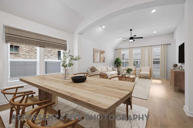 125 Three Oaks LN, Georgetown, TX 78628