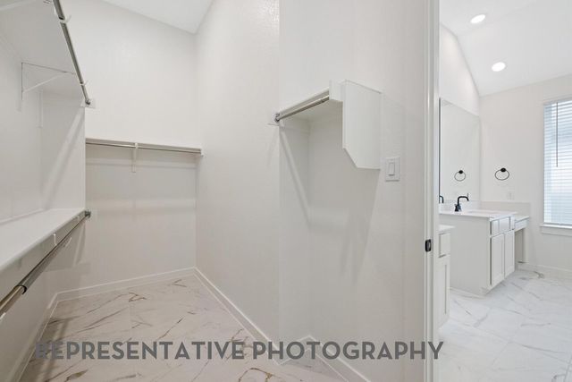 125 Three Oaks LN, Georgetown, TX 78628