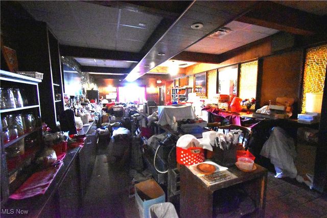 24389 Detroit Road, Westlake, OH 44145