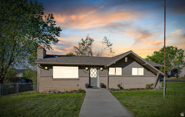 1327 N MAIN ST, Farmington, UT 84025