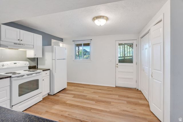 1327 N MAIN ST, Farmington, UT 84025