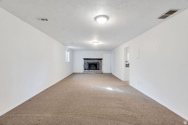 1327 N MAIN ST, Farmington, UT 84025