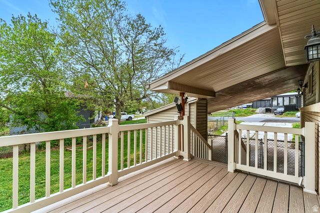 1327 N MAIN ST, Farmington, UT 84025