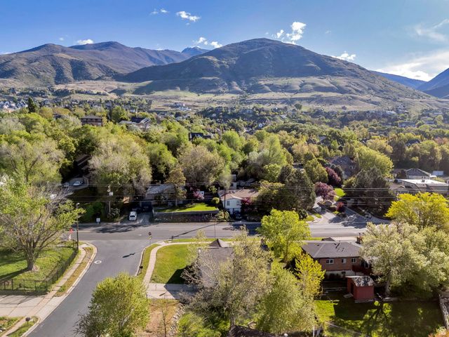 1327 N MAIN ST, Farmington, UT 84025