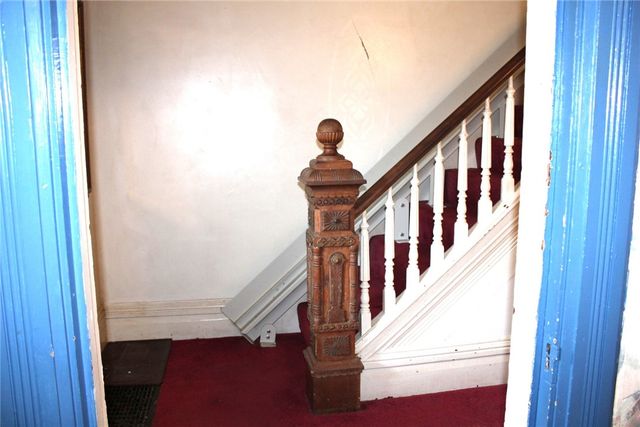 324 W North Street, City Of But Nw, PA 16001