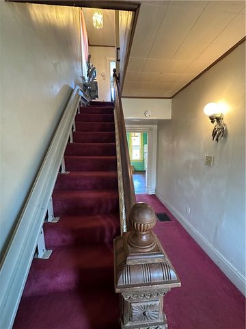 324 W North Street, City Of But Nw, PA 16001