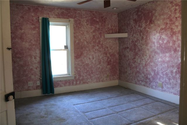 324 W North Street, City Of But Nw, PA 16001