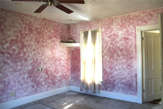 324 W North Street, City Of But Nw, PA 16001