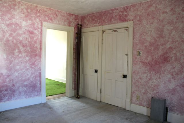 324 W North Street, City Of But Nw, PA 16001