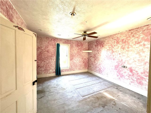 324 W North Street, City Of But Nw, PA 16001