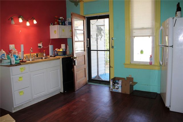 324 W North Street, City Of But Nw, PA 16001