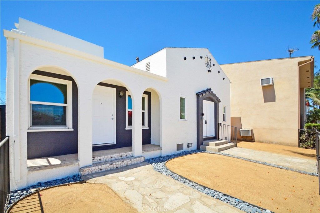 911 Pacific Avenue, Long Beach, CA 90813 — photo 2