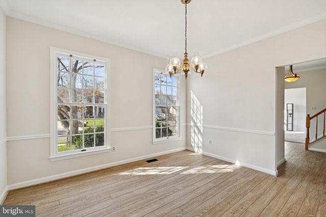 6909 CONFEDERATE RIDGE LN, Centreville, VA 20121