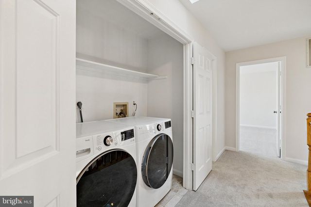 6909 CONFEDERATE RIDGE LN, Centreville, VA 20121