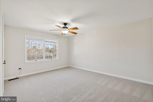 6909 CONFEDERATE RIDGE LN, Centreville, VA 20121