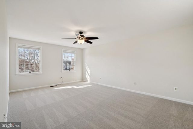 6909 CONFEDERATE RIDGE LN, Centreville, VA 20121