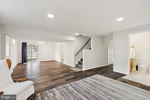 6909 CONFEDERATE RIDGE LN, Centreville, VA 20121