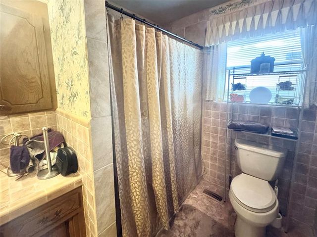 6312 N Grand Boulevard, Oklahoma City, OK 73112