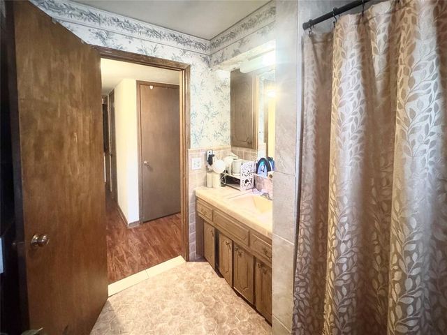 6312 N Grand Boulevard, Oklahoma City, OK 73112