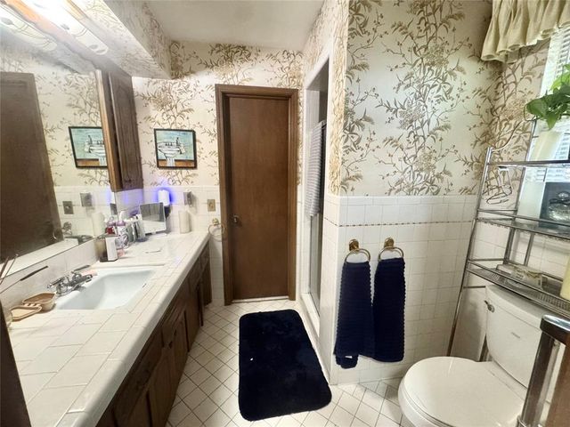 6312 N Grand Boulevard, Oklahoma City, OK 73112