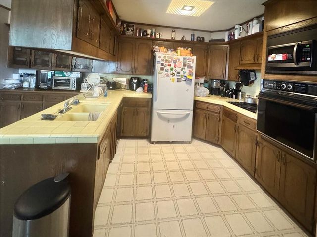 6312 N Grand Boulevard, Oklahoma City, OK 73112