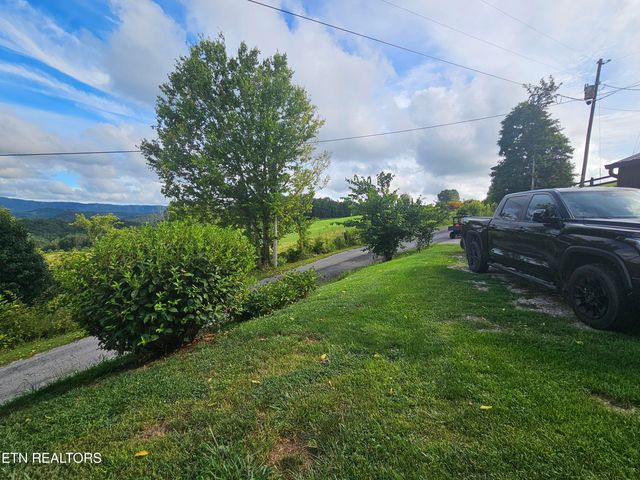950 Raven Hill Rd, Tazewell, TN 37879