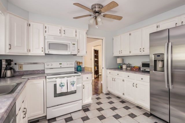 4 Morgan Way, Durham, NH 03824