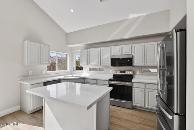 979 E ROSEBUD Drive, San Tan Valley, AZ 85143